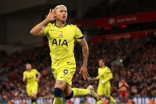 Richarlison gỡ hòa phút 90, Liverpool lỡ cơ hội đánh chiếm top 4 Premier League