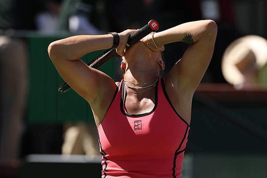 Sabalenka hạ Rybakina kịch tính để lần đầu lên ngôi vô địch Indian Wells