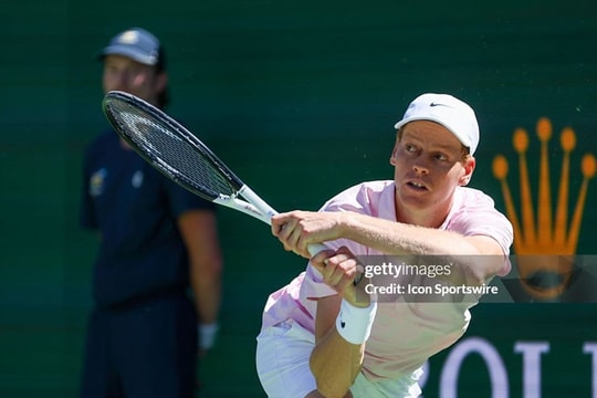 Jannik Sinner lập kỳ tích sánh ngang Djokovic và Federer tại Indian Wells