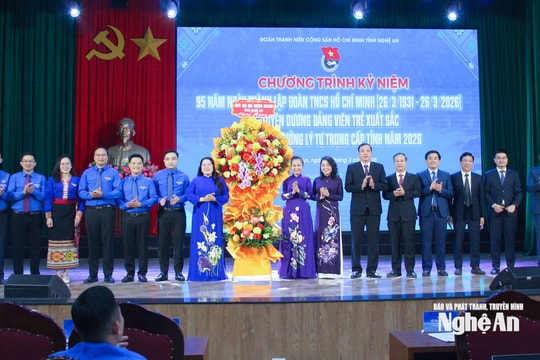 Nghệ An tuyên dương đảng viên trẻ tiêu biểu và trao Giải thưởng Lý Tự Trọng năm 2026
