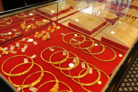 Giá vàng hôm nay 18/3/2026: Giá vàng SJC, giá vàng 9999, giá vàng nhẫn, vàng thế giới thứ 4 mới nhất