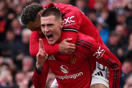 Man United tìm người kế thừa Casemiro: Niềm tin từ công thức Benjamin Sesko