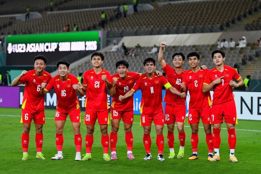 Vì sao HLV Kim Sang Sik gọi nhiều cầu thủ 'vô danh' cho U23 Việt Nam; Thần đồng 16 tuổi của Arsenal phá kỷ lục Ngoại hạng Anh