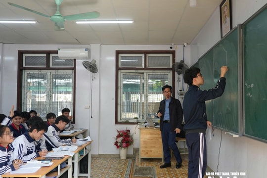 Đẩy mạnh hướng nghiệp, phân luồng để học sinh cuối cấp chọn đúng hướng