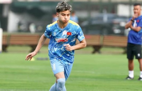 HLV Đinh Hồng Vinh lý giải quyết định đôn 'sao mai' Antonio Moric lên U23 Việt Nam
