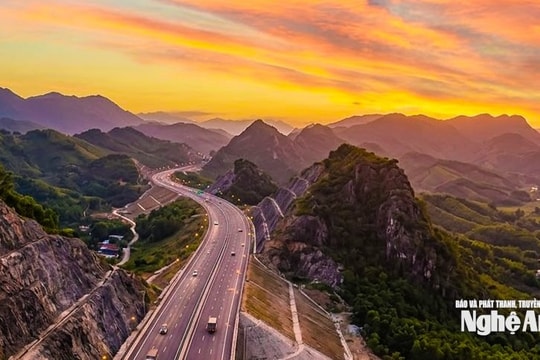 Nghệ An tăng cường lãnh đạo, chỉ đạo thực hiện các dự án lớn, công trình trọng điểm