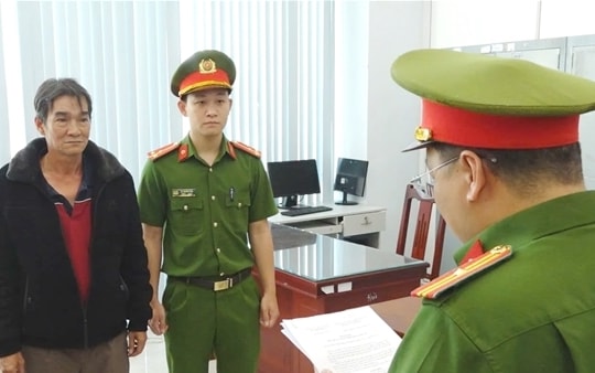 Hai đối tượng bị khởi tố vì sản xuất cà phê... giả