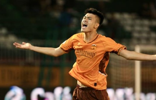 Đinh Quang Kiệt: Trung vệ 1m95 của U23 Việt Nam sẵn sàng làm tiền đạo