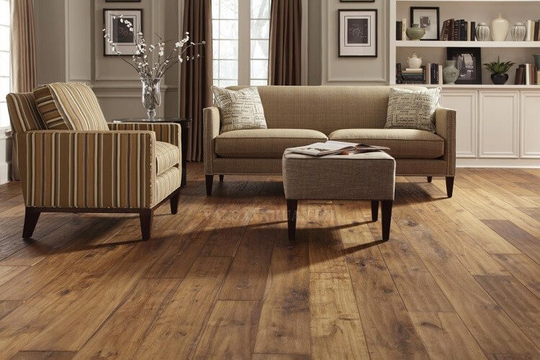 Giải pháp tân trang nhà cũ ẩm mốc bằng vật liệu nhựa kiến trúc hiện đại