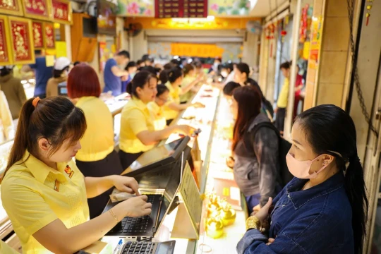 Giá vàng chiều nay 22/3/2026: Giá vàng SJC, giá vàng 9999, giá vàng nhẫn, vàng thế giới