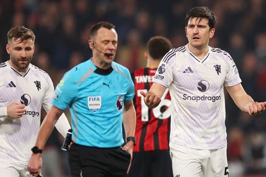 Maguire phẫn nộ với VAR: 'Tiêu chuẩn kép' khiến Man Utd đánh rơi chiến thắng trước Bournemouth