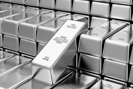 Giá bạc ngày 21/3 đảo chiều tăng mạnh, chạm mốc 2,797 triệu đồng/lượng