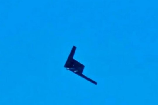 UAV trinh sát tàng hình tuyệt mật RQ-180 của Mỹ lộ diện tại Hy Lạp