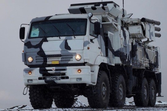 Nga tiếp nhận lô tổ hợp Pantsir-S mới: Khắc chế bầy đàn drone và tên lửa hành trình
