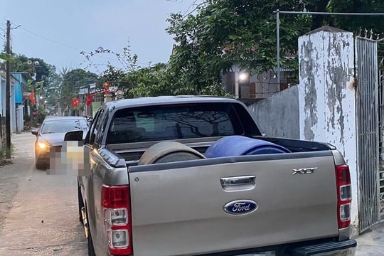 Người đậu xe bán tải chắn đường gây xôn xao mạng xã hội ở Quỳ Hợp bị phạt 5 triệu đồng