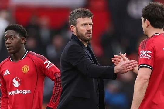 Man United trì hoãn bổ nhiệm Michael Carrick: Bài học từ quá khứ và sự thận trọng của INEOS