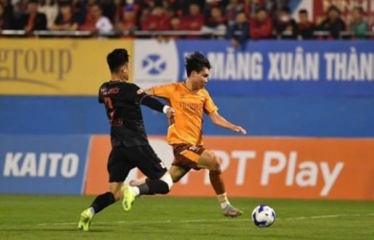 Nguyễn Minh Tâm: Chân sút 1m81 của HAGL rực sáng trong màu áo U23 Việt Nam