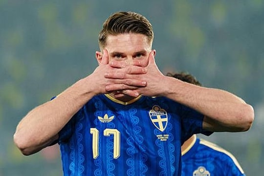 Viktor Gyokeres lập hat-trick đẳng cấp, Thụy Điển nhấn chìm Ukraine 3-1