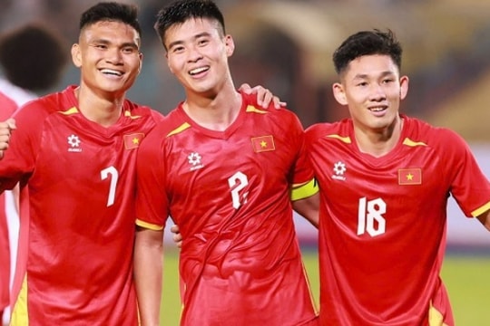 Tuyển Việt Nam áp sát top 100 FIFA sau chiến thắng tưng bừng trước Bangladesh