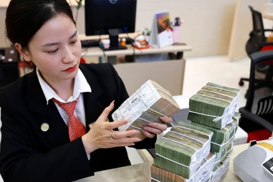 Lãi suất ngân hàng hôm nay 27/3/2026: Techcombank tăng lần thứ hai lên 8%/năm