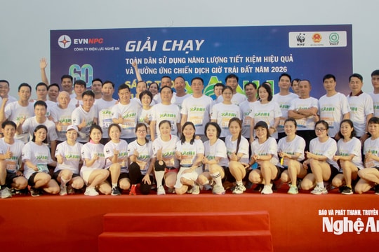 Hơn 400 vận động viên tham gia giải chạy hưởng ứng Giờ Trái đất 2026 tại Nghệ An