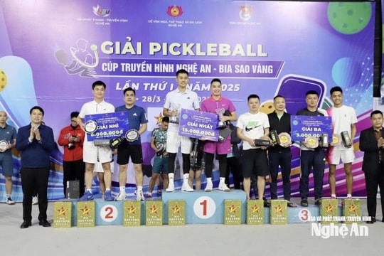 Hướng tới giải Pickleball Cup Truyền hình Nghệ An – Bia Sao Vàng: Câu chuyện của cặp đôi vô địch giải Pickleball Cup Truyền hình 2025