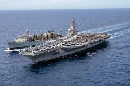 Mỹ điều tàu sân bay USS George HW Bush đến Trung Đông đối phó Iran