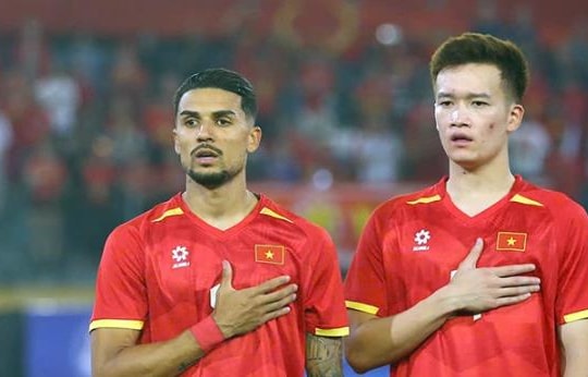 ĐT Việt Nam thắng Bangladesh 3-0: Đỗ Hoàng Hên rực sáng và bài toán Nguyễn Xuân Son