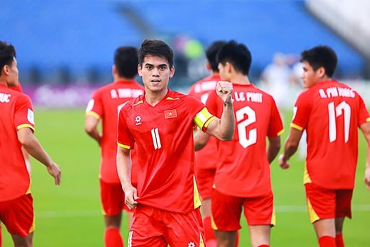 Tuyển Việt Nam lo lắng khi Khuất Văn Khang vắng mặt trước trận gặp Malaysia