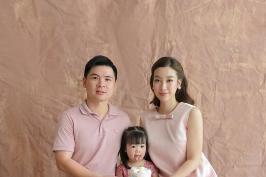 Hoa hậu Đỗ Mỹ Linh dạy con học số và quan điểm giáo dục ái nữ nhà Bầu Hiển