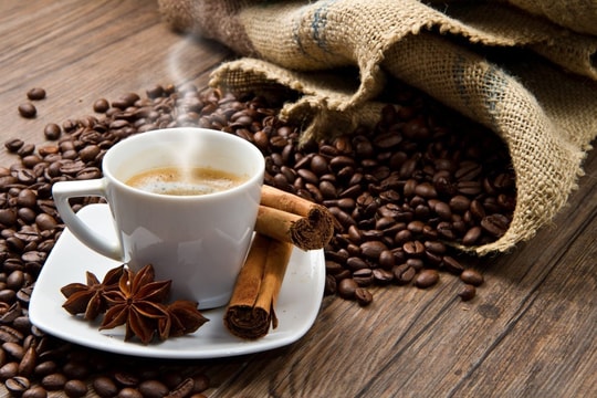 Giá cà phê hôm nay 31/3: Robusta giảm gần 5%, trong nước lao dốc