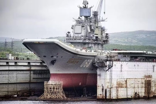Cập nhật tiến độ sửa chữa và tương lai của tàu sân bay Admiral Kuznetsov của Nga