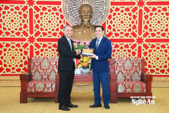 Chủ tịch UBND tỉnh Nghệ An Võ Trọng Hải tiếp Đại sứ Indonesia tại Việt Nam
