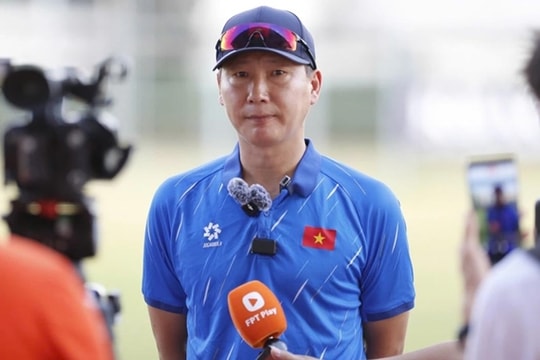 HLV Kim Sang-sik và kỷ lục 17 trận bất bại: Tuyển Việt Nam sẵn sàng cho Asian Cup 2027