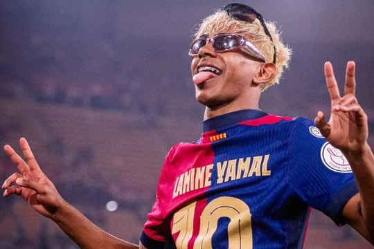PSG nhắm kỷ lục chuyển nhượng vì Yamal, MU đại chiến Liverpool giành trung vệ Dortmund