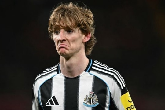 Liverpool săn đón Anthony Gordon 80 triệu bảng, Man City quyết giữ chân Rodri