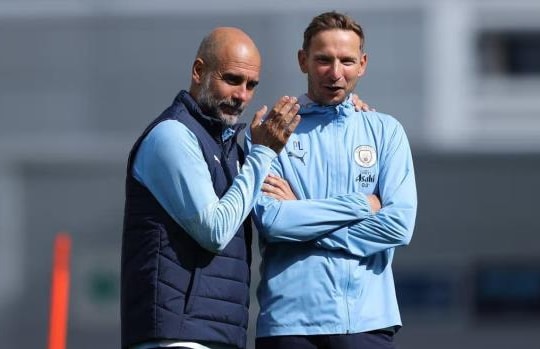Pep Lijnders: Cánh tay phải giải phóng tư duy thiên tài của Guardiola tại Man City