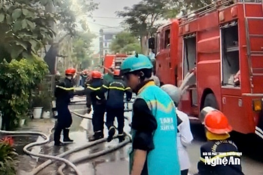 Cháy lớn ki ốt sửa xe máy ở phường Vinh Lộc