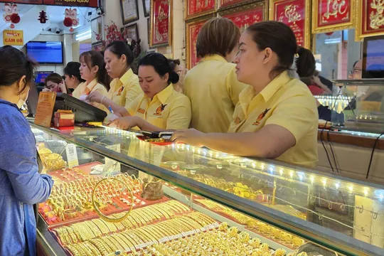 Giá vàng hôm nay 5/4/2026: Giá vàng SJC, vàng nhẫn 24K 9999, vàng thế giới