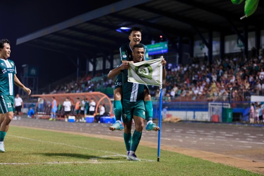 Đồng Nai hạ gục Trẻ PVF-CAND 2-0: Alex Sandro tỏa sáng, xây chắc ngôi đầu Hạng Nhất