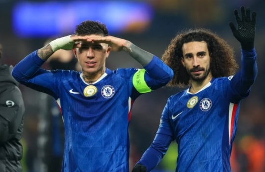Enzo Fernandez bị đình chỉ thi đấu: Chelsea lún sâu vào cuộc khủng hoảng niềm tin và kỷ luật