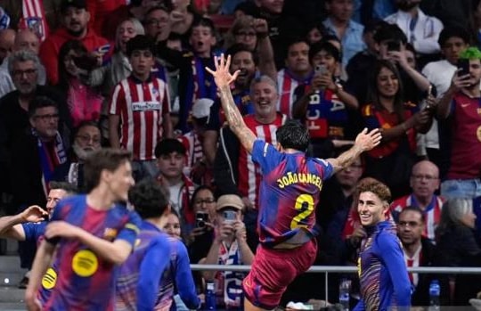 Barcelona ngược dòng hạ Atletico Madrid: Bản lĩnh nhà vua và bước ngoặt từ Lewandowski
