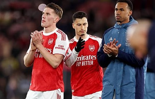 Arsenal tan mộng ăn 4 sau thất bại 1-2 trước Southampton tại tứ kết FA Cup