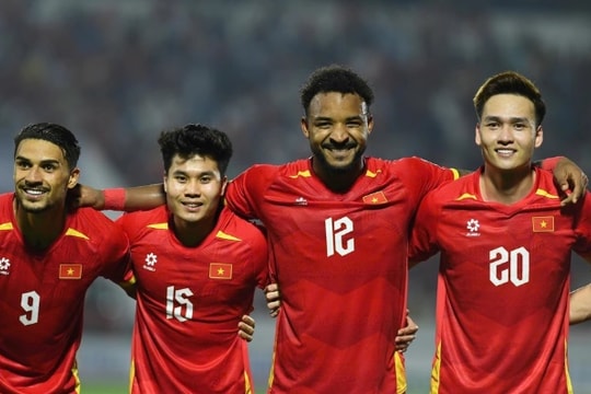 Bộ ba Xuân Son, Hoàng Hên và Duy Mạnh áp đảo đội hình tiêu biểu của Sofascore