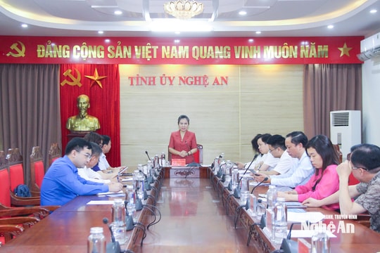 Thường trực Tỉnh ủy cho ý kiến về Liên hoan sinh viên dân tộc thiểu số các trường đại học, cao đẳng trên địa bàn Nghệ An lần thứ nhất