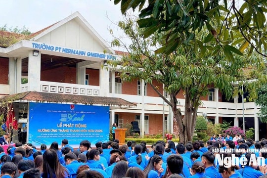 Nghệ An tăng trường lớp để 'giảm nhiệt' tuyển sinh lớp 10