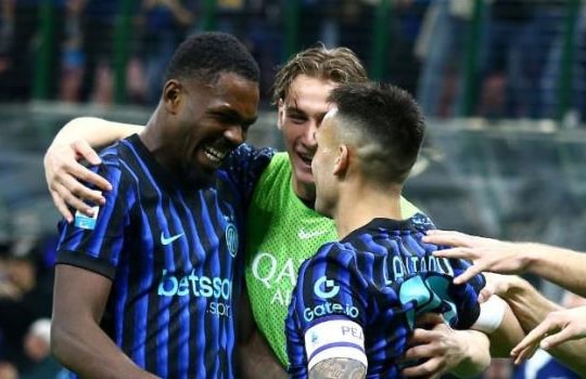 Inter Milan vùi dập Roma 5-2: Song sát Lautaro - Thuram và bản lĩnh quân vương