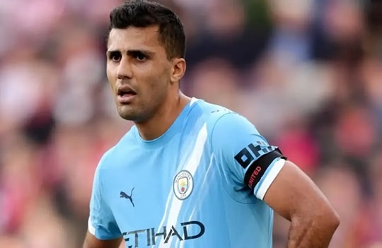 Real Madrid tham vọng chiêu mộ Rodri và kế hoạch tìm người kế vị Bruno Fernandes tại MU