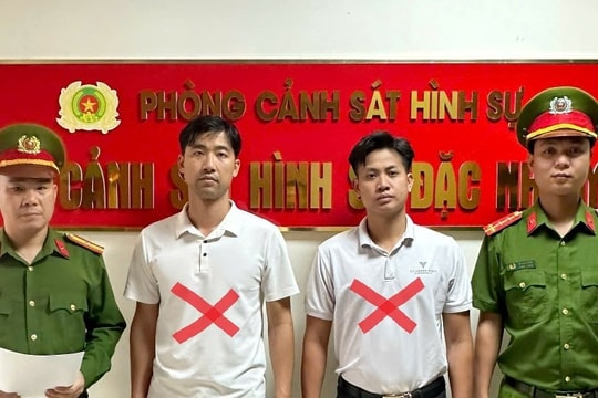 Bắt giám đốc, phó giám đốc công ty truyền thông cưỡng đoạt tài sản