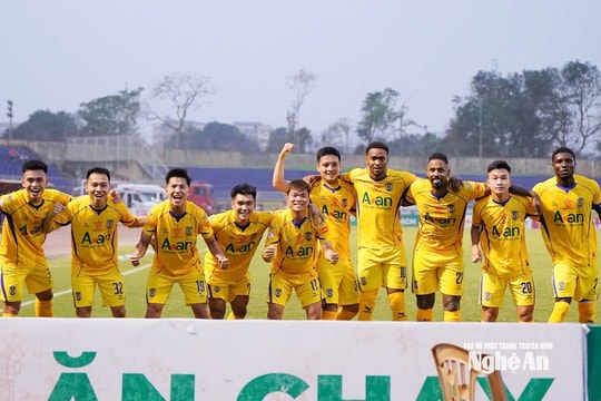 Sông Lam Nghệ An có nguy cơ không được dự V.League mùa sau